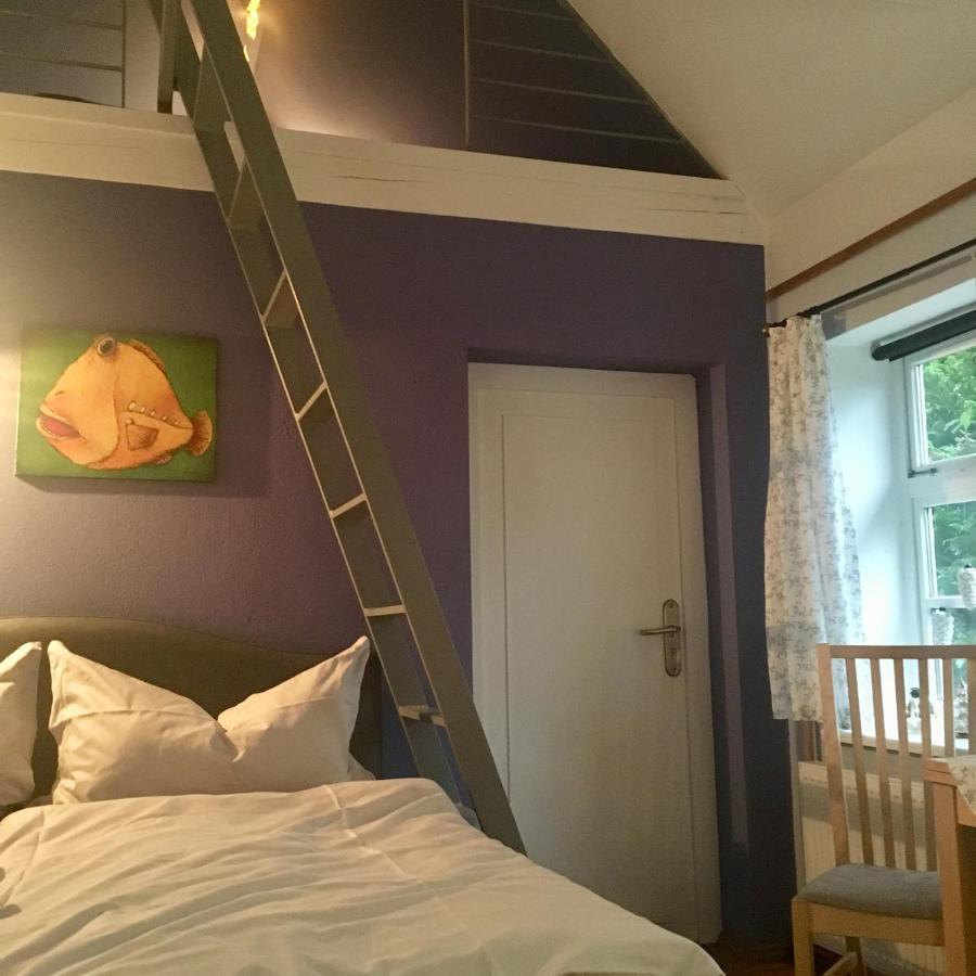 Kleines Haus Am Hafen - Ruhig Und Gruen Am Ortsrand Villa Prerow Exterior foto