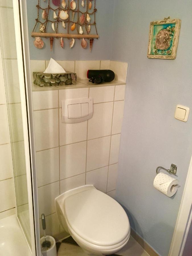 Kleines Haus Am Hafen - Ruhig Und Gruen Am Ortsrand Villa Prerow Exterior foto